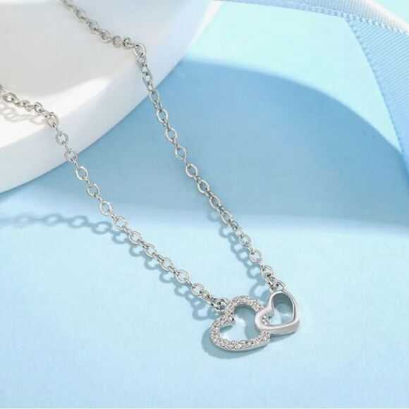 NWT - Interlocking Silver Heart Necklace - Mom/Daughter Wedding Bonus Daughter - Picture 4 of 6